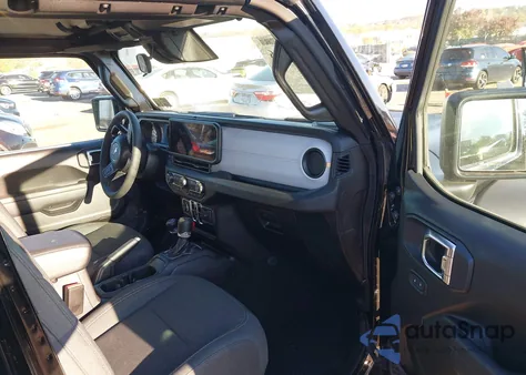 2025 Jeep Wrangler 4-Door Summit 4X4 from USA, damaged, VIN 1C4PJXDN5SW643261